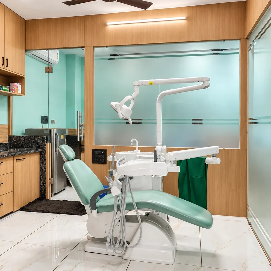 The treatment room at our Sayan clinic